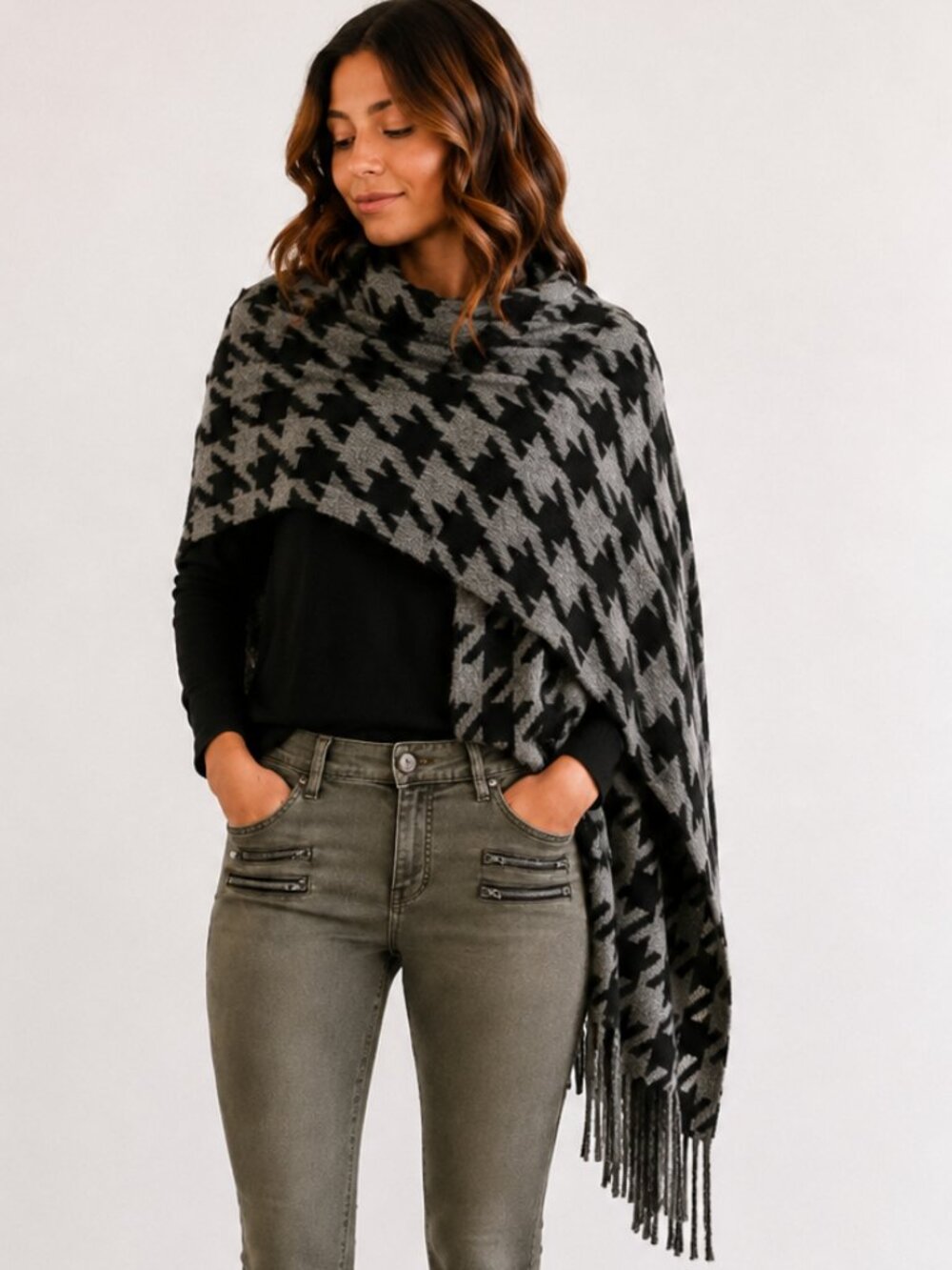 ASOS Blown Up Houndstooth Grey Black Thick Scarf Wrap Fringe Edges NWOT